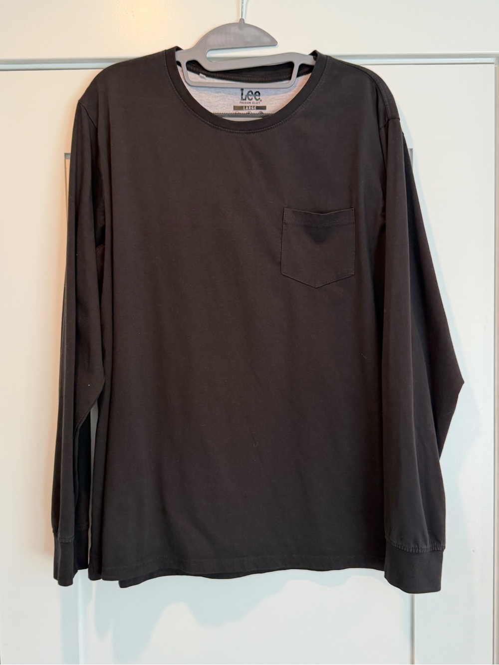 Lee Men’s Long Sleeve Pocket Tee — Black